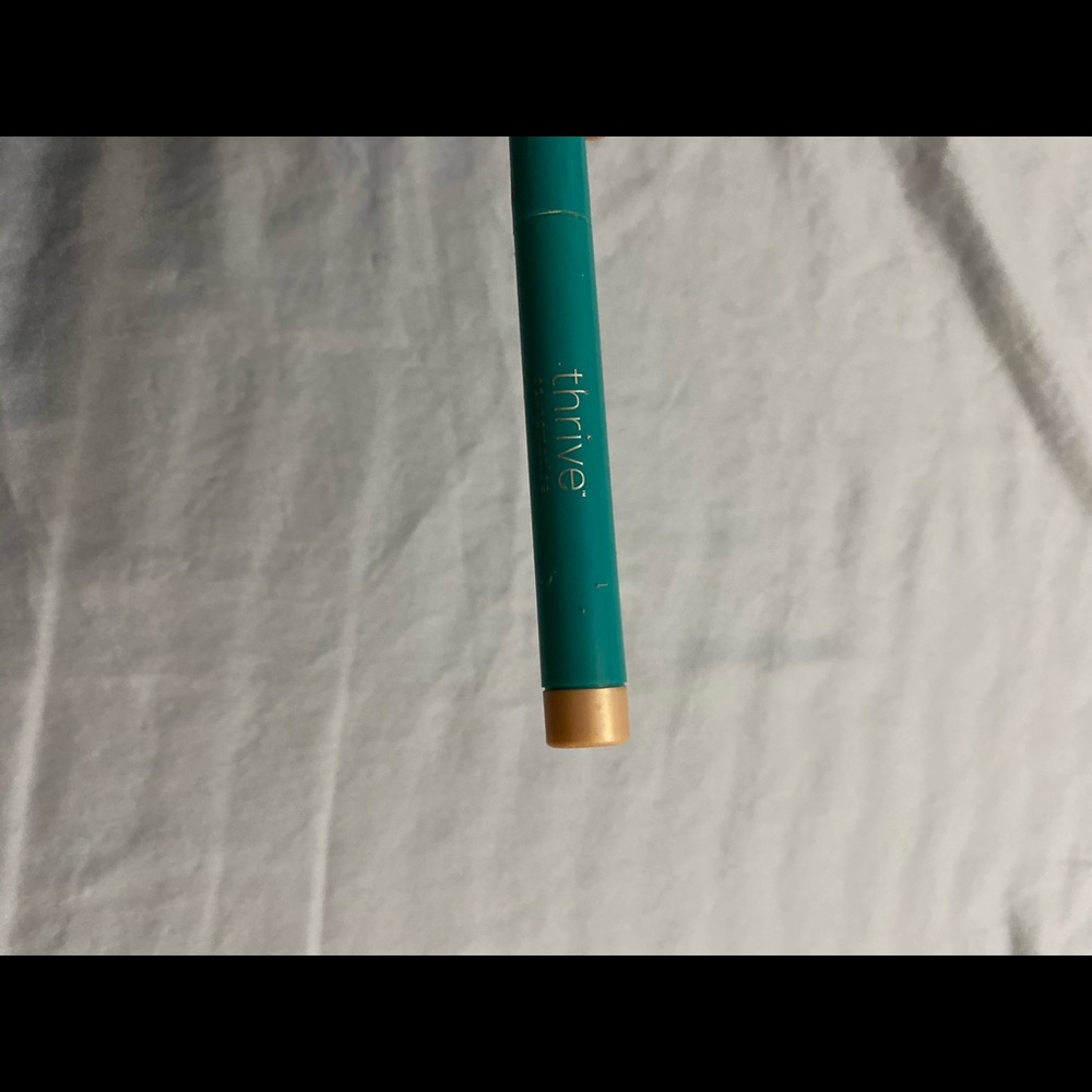 Thrive make up